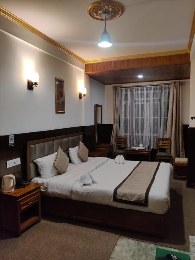 Goroomgo Kasturi Palace Darjeeling ダージリン エクステリア 写真