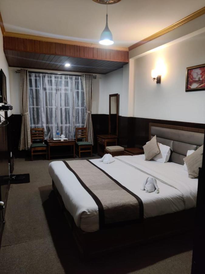 Goroomgo Kasturi Palace Darjeeling ダージリン エクステリア 写真